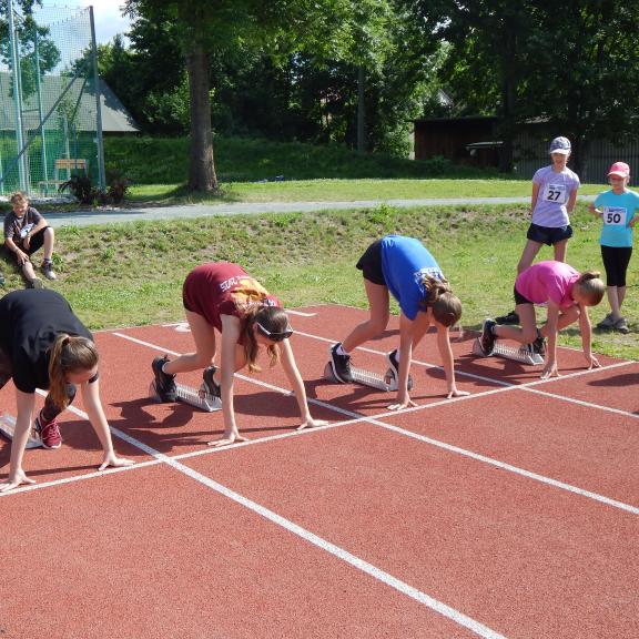 ... čekaly žáky i různé kategorie běhů. Od sprintu ....