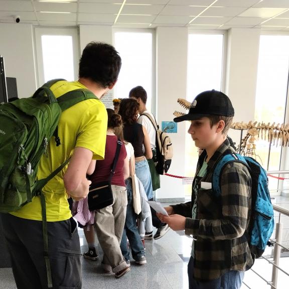 ... radou rád přispěl i pan učitel.