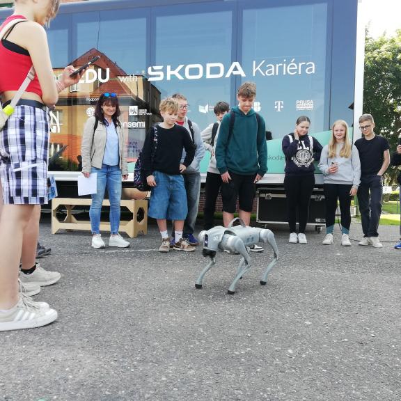 Akademie techniky a řemesel HK