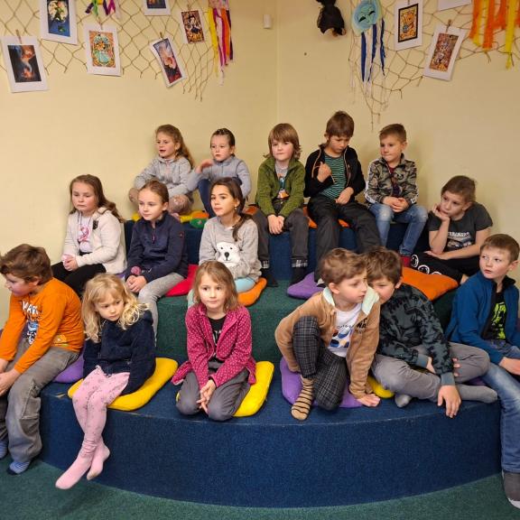 Návštěva v knihovně 18. listopadu 2025